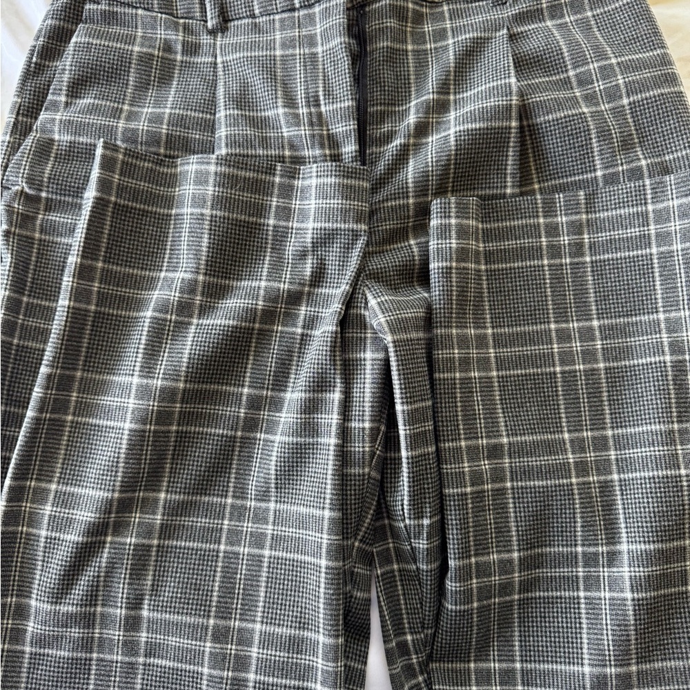 Old Navy Black and Gray Plaid Taylor Straight Petite Trousers